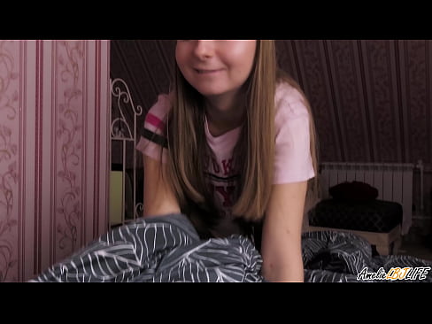 ❤️ Blondi imee hänen BFF:nsä syvälle ja saa spermaa suuhunsa ❤❌  Seksi at us fi.kenhdammy.top ️❤